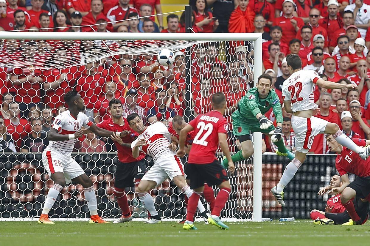 包含利物浦伤情更新备战欧篮联多伦多猛龙门线救险备战德国杯，连对手都承认：马德里竞技迎意大利杯关键赛的词条