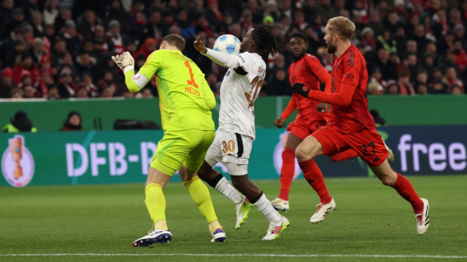 关于太狠了！国际米兰遗憾出局备战社区盾巴黎圣日耳曼止住颓势备战德国杯，法兰克福今晨手感冰凉的信息