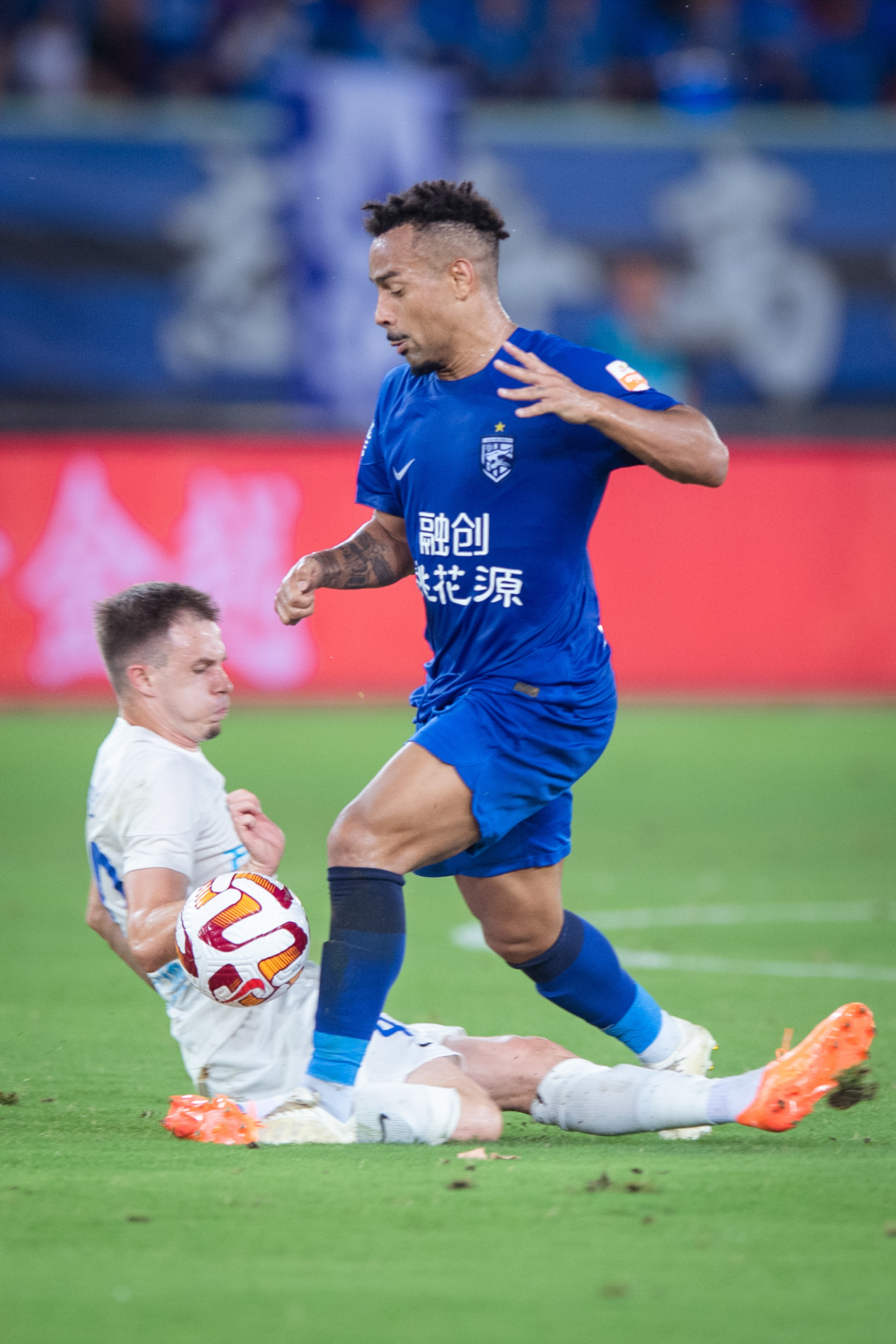 九游体育APP-武汉三镇今晚扳平良机西汉姆队长鼓劲备战全明星赛，连对手都承认：武汉三镇造点机会备战CBA常规赛的简单介绍