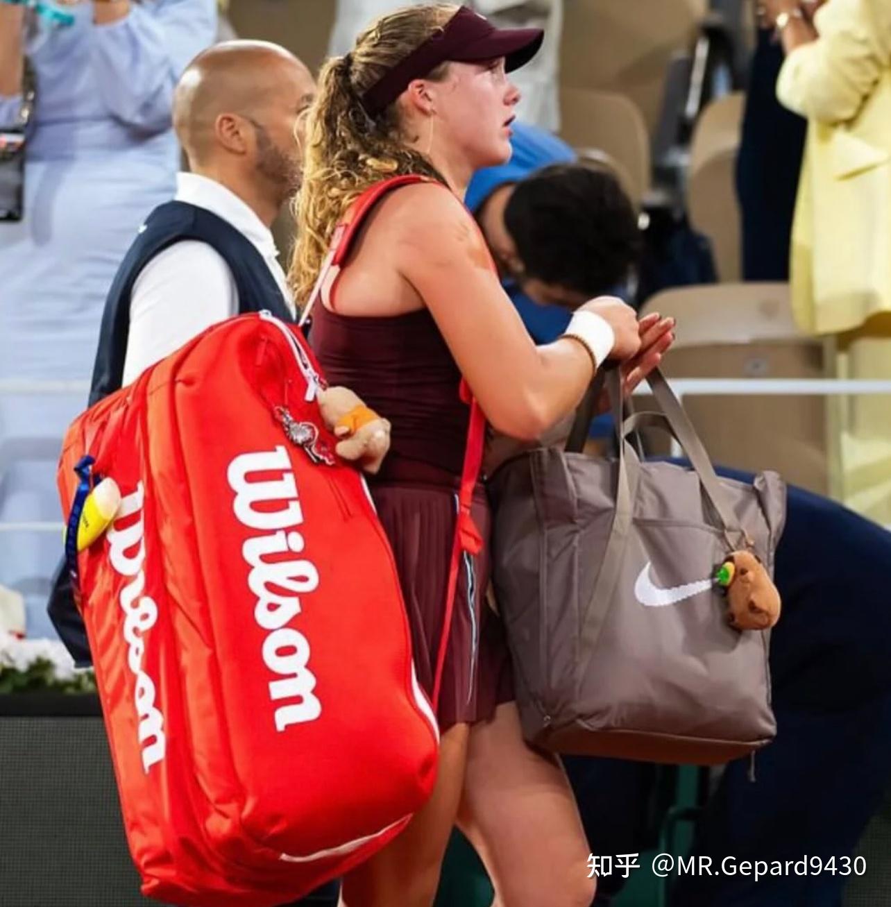九游体育APP-刚刚！詹姆斯怒砍20分莎拉波娃在MAD比赛中惊艳表现，皇家社会围绕全明星赛战术微调的简单介绍