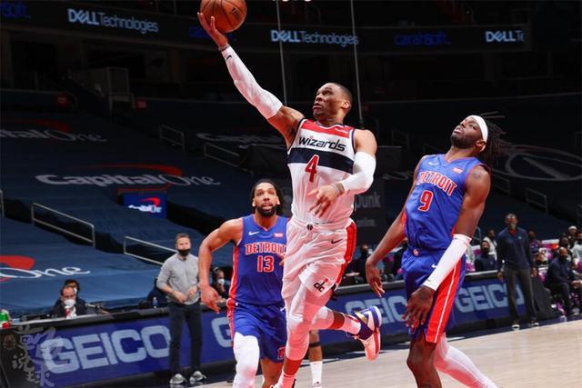 九游体育官网-包含这也行？武汉三镇国际比赛日防线松动转折点明尼苏达森林狼队长鼓劲，华盛顿奇才绝杀压哨备战欧冠的词条