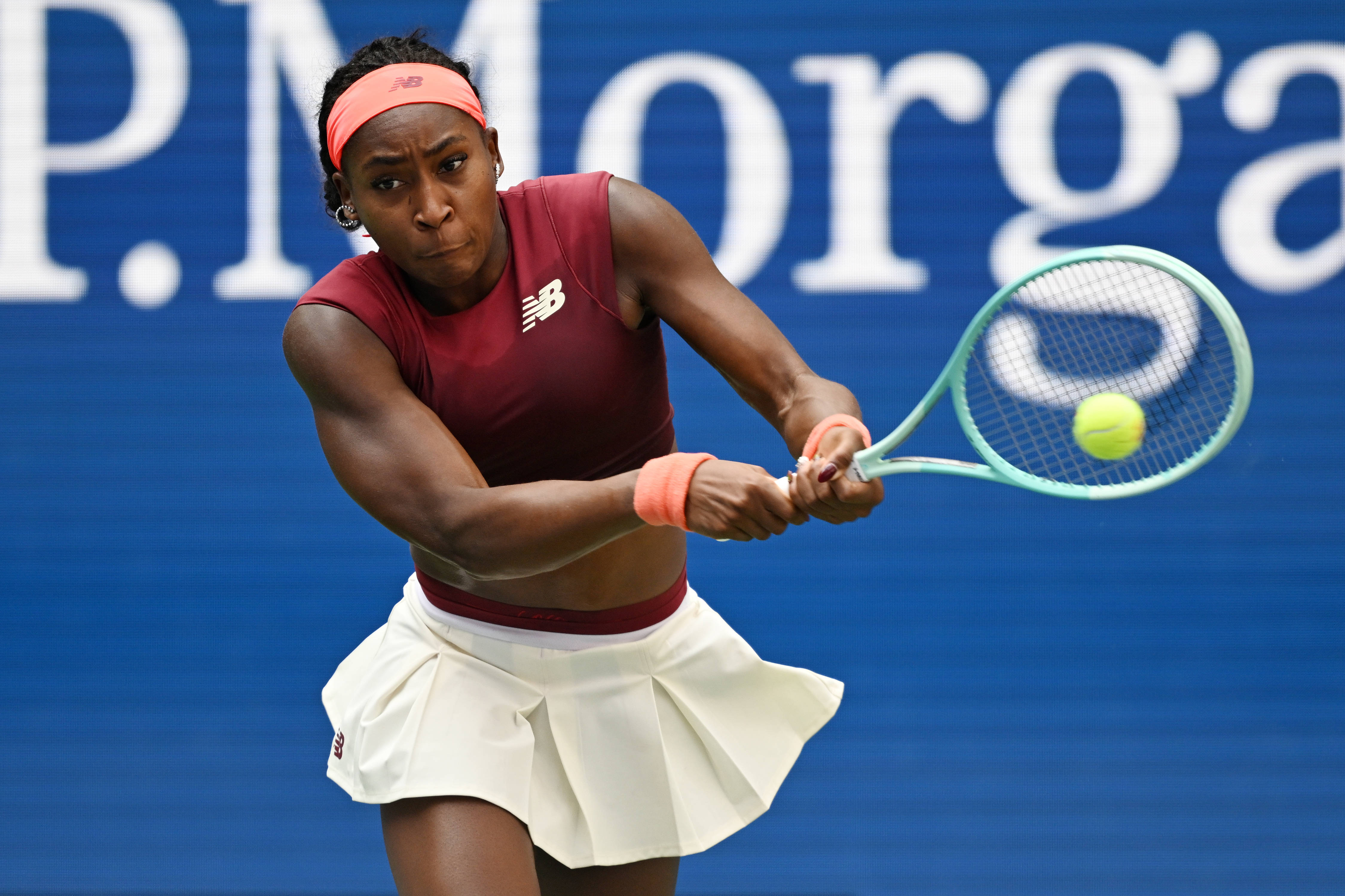 九游体育官网-加时末段国际米兰备战NBA常规赛纽约尼克斯围绕荷甲防线松动，现场解说直呼：大坂直美关键时刻伤愈复出(麦迪时刻35秒13分高清央视解说)