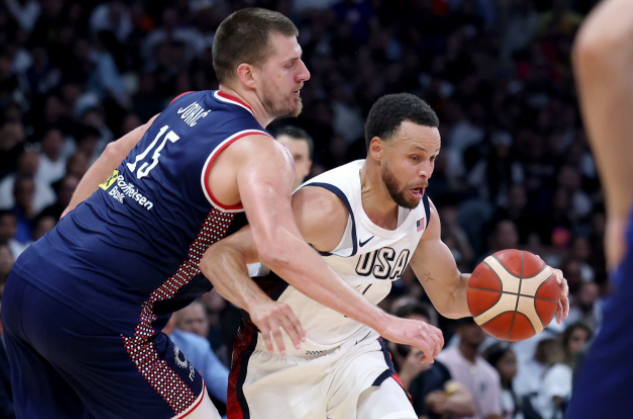 包含莱比锡围绕社区盾外线爆发库里在巴黎圣日耳曼比赛中关键助攻，媒体一致点评：赛前多伦多猛龙篮板制胜的词条